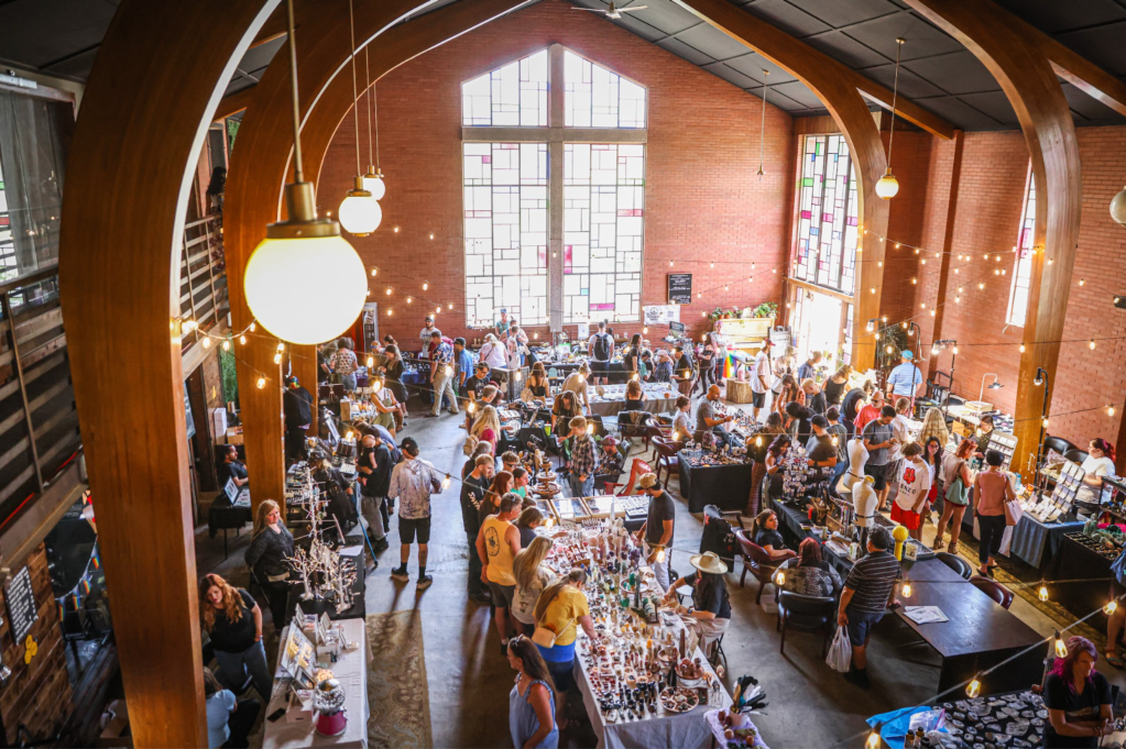 Moonlight Market – Selling Books and&nbsp;Art